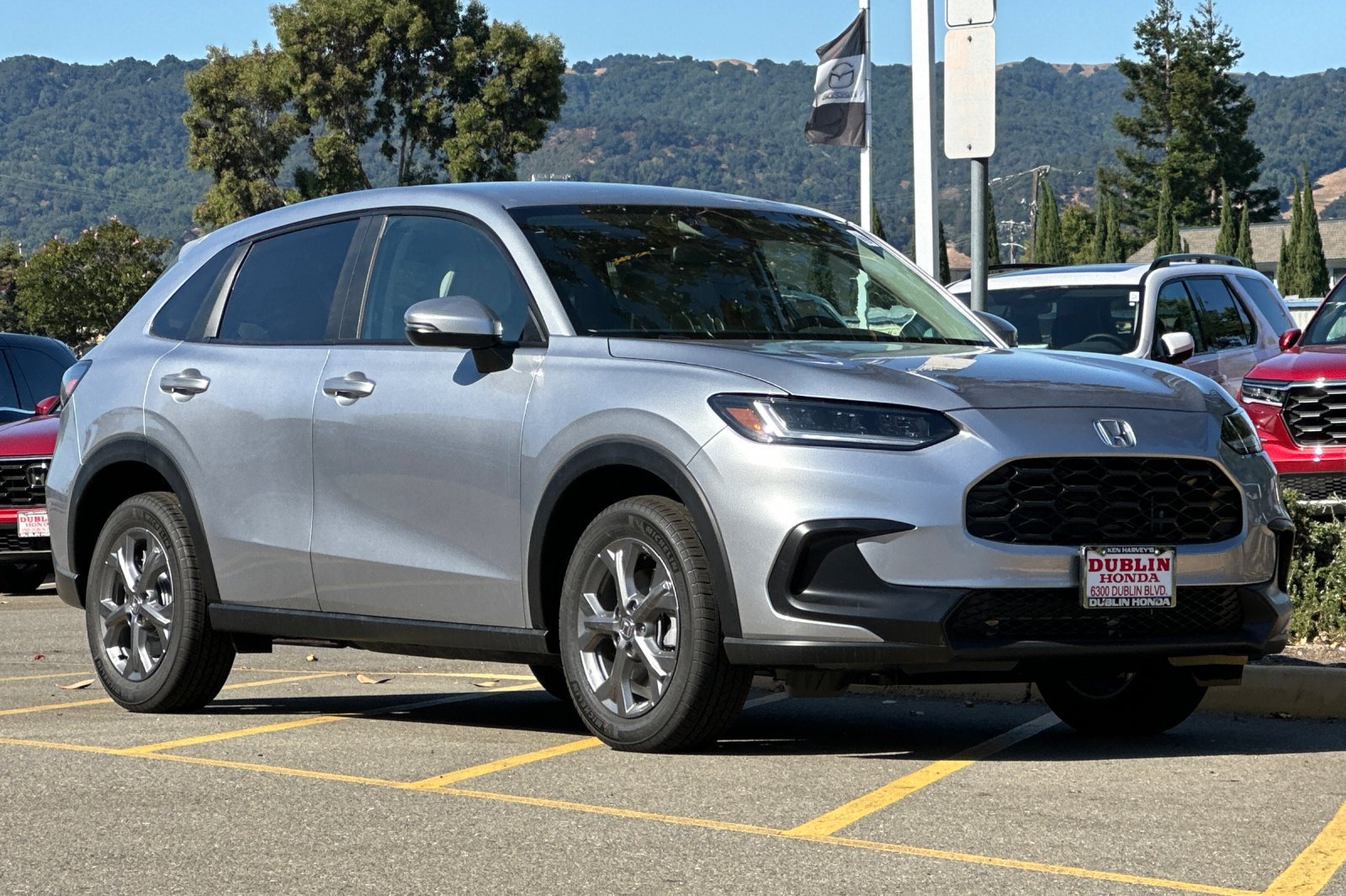 Used 2026 Honda HR-V LX image 2
