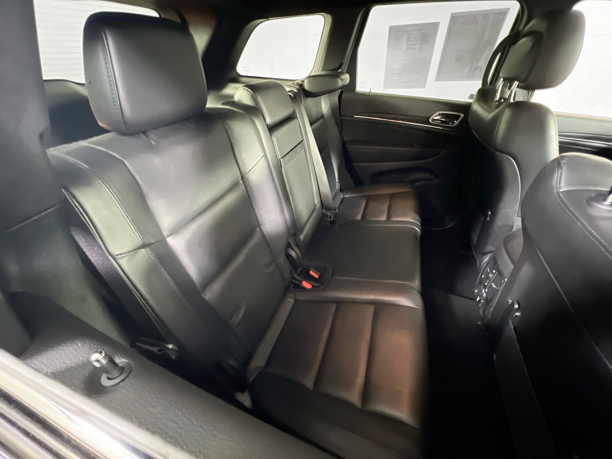 Used 2021 Jeep Grand Cherokee Limited image 27