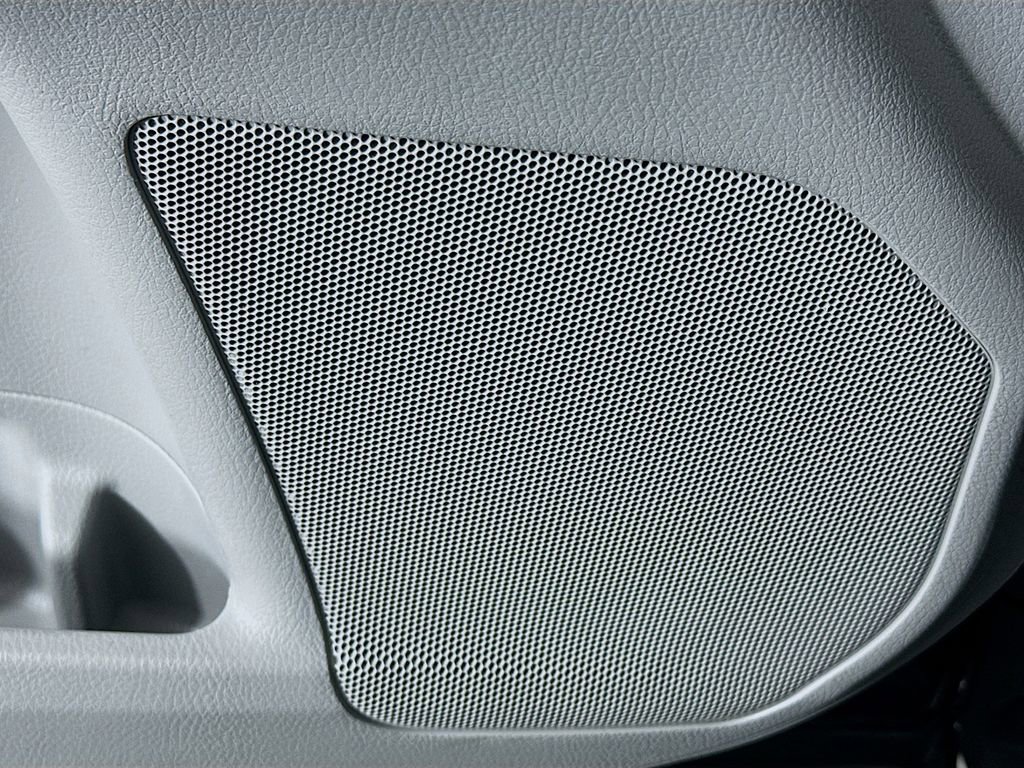 Used 2019 Toyota Highlander LE image 18