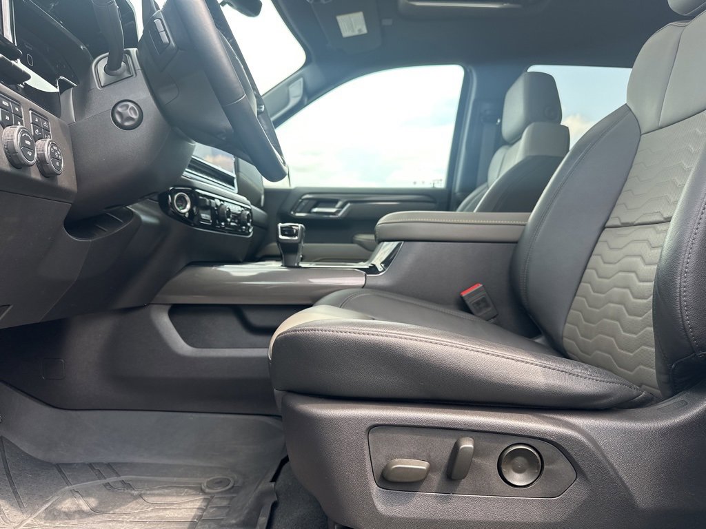 Used 2024 Chevrolet Silverado 1500 ZR2 w/ Technology Package image 26