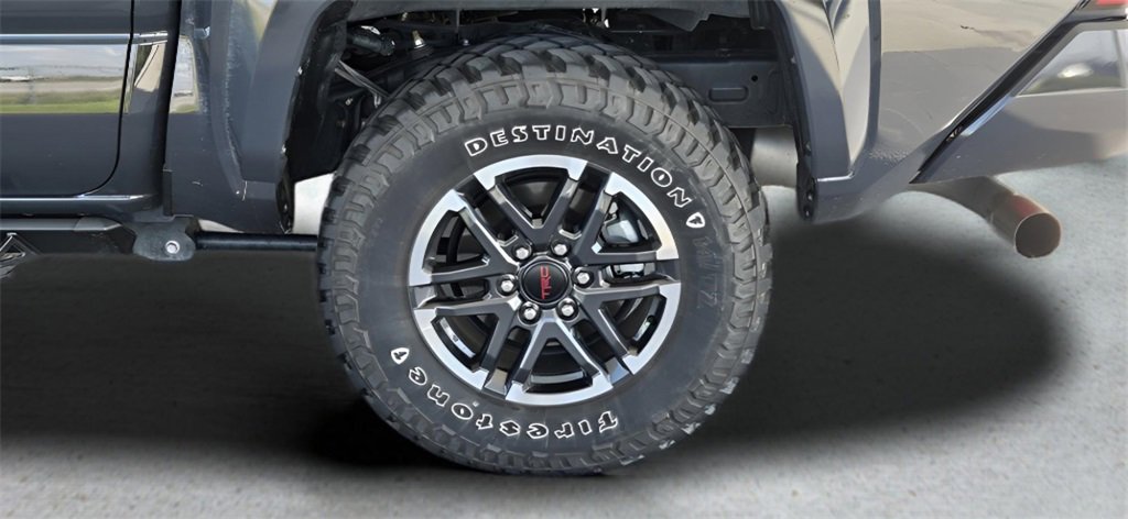 Used 2025 Toyota Tacoma 4x4 Double Cab Hybrid image 13