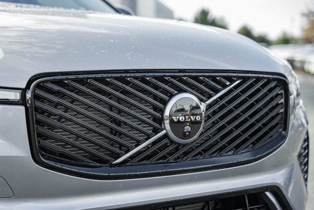 New 2026 Volvo XC60 B5 Plus w/ Protection Package Premier image 11