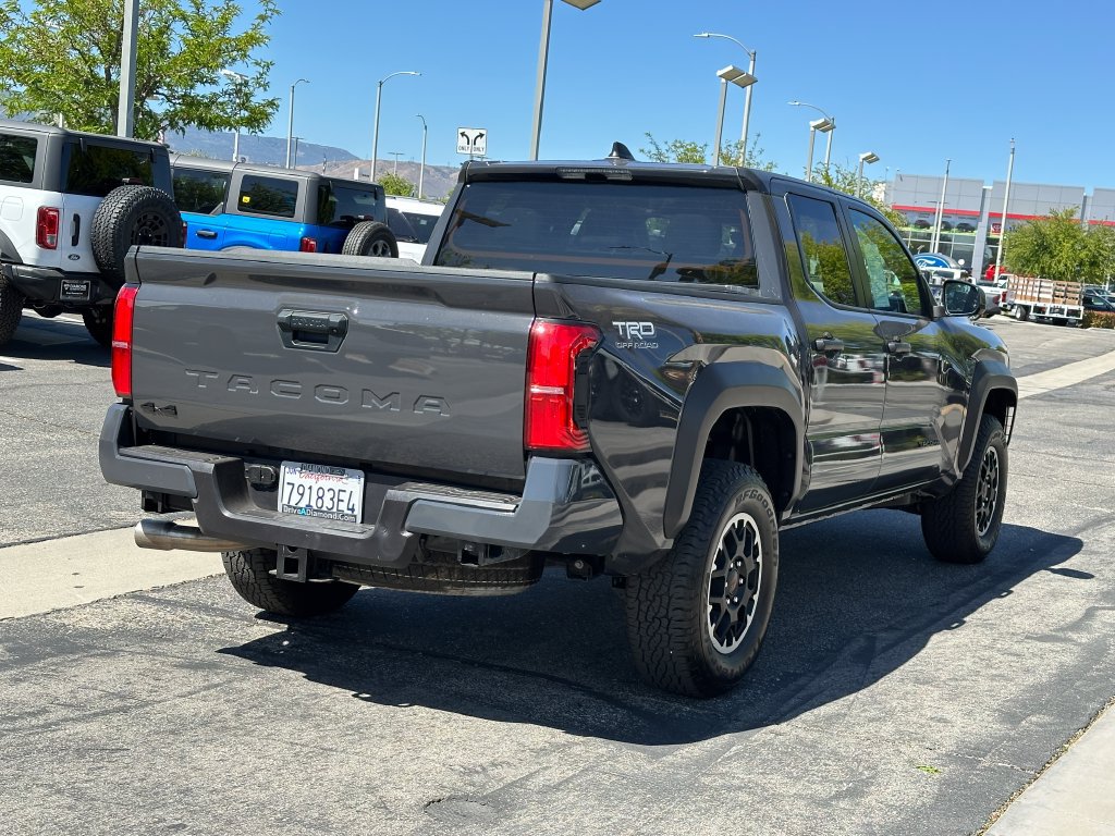 Used 2025 Toyota Tacoma TRD Off-Road AWD/4WD image 8