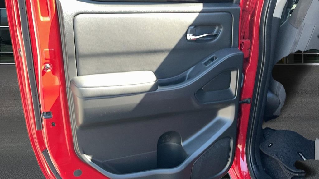Used 2023 Nissan Frontier SV w/ Tow Package image 19