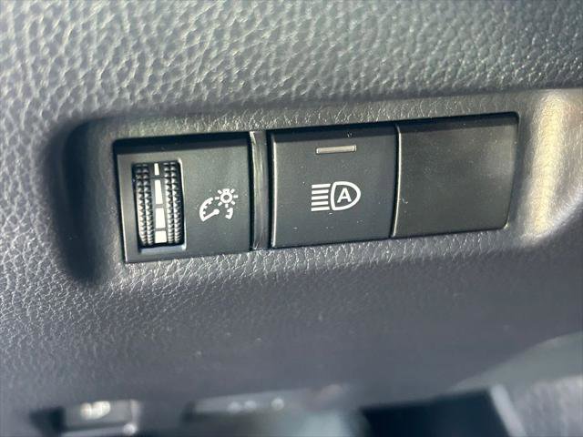 Certified 2025 Toyota RAV4 Woodland Edition image 25