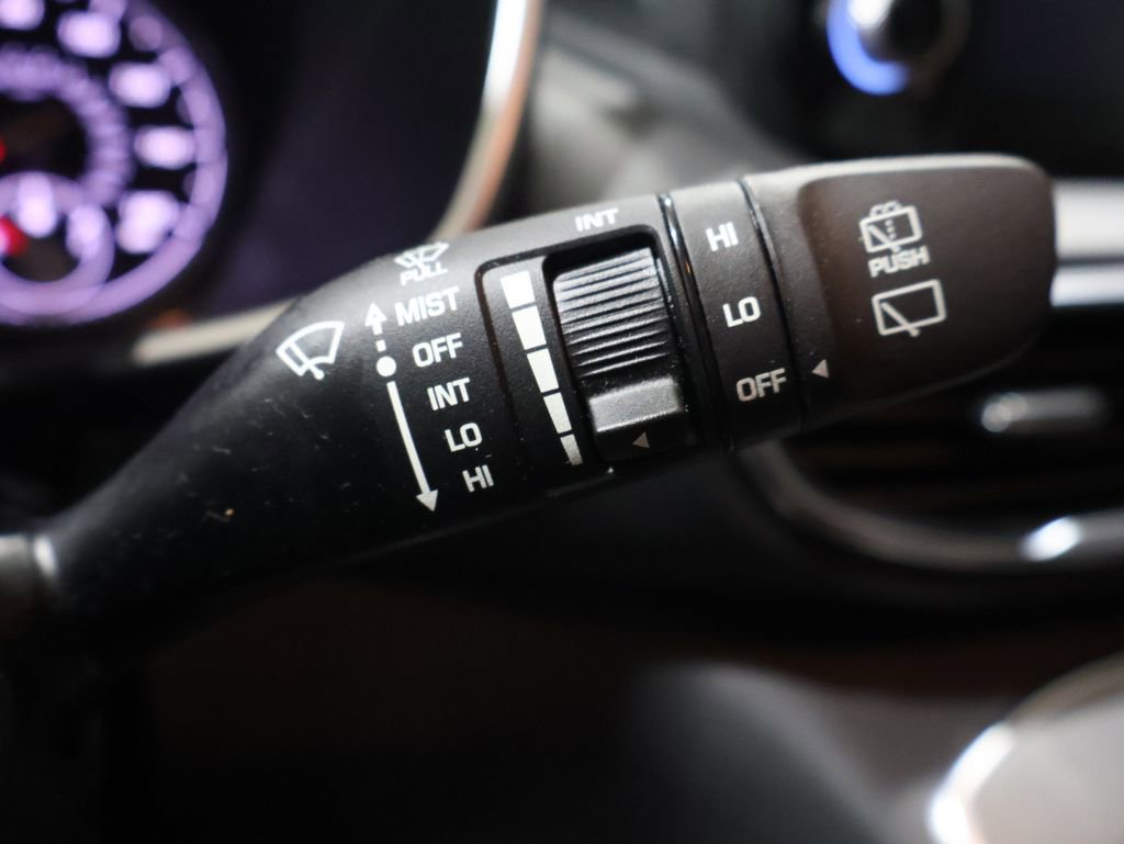 Used 2023 Hyundai Santa Fe SE image 35