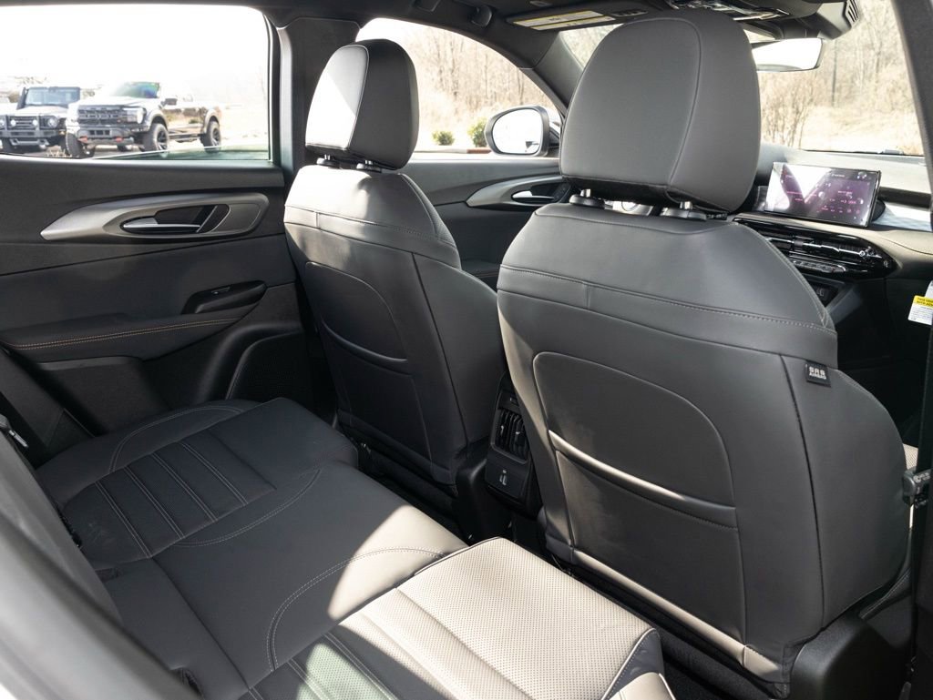 New 2026 Alfa Romeo Tonale w/ Black Premium Package image 54