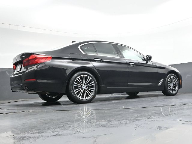 Used 2018 BMW 530i xDrive AWD/4WD image 32