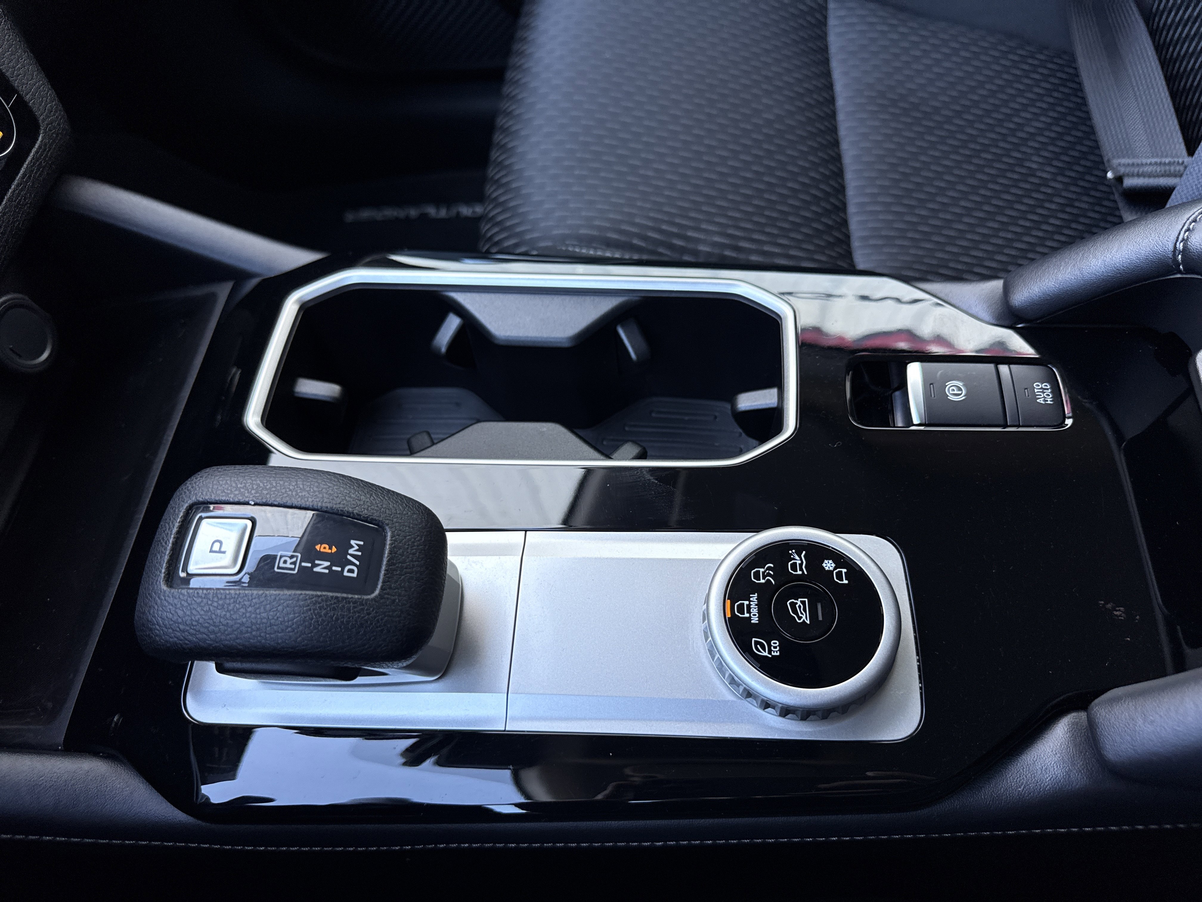 Used 2025 Mitsubishi Outlander ES image 23