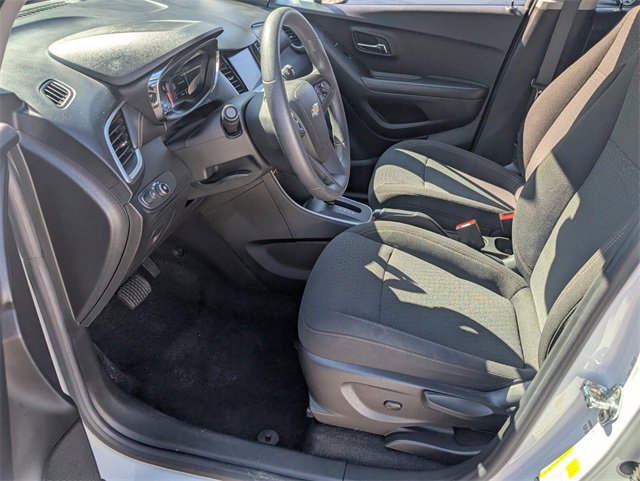 Used 2022 Chevrolet Trax LS w/ Tint and Cruise Package image 4