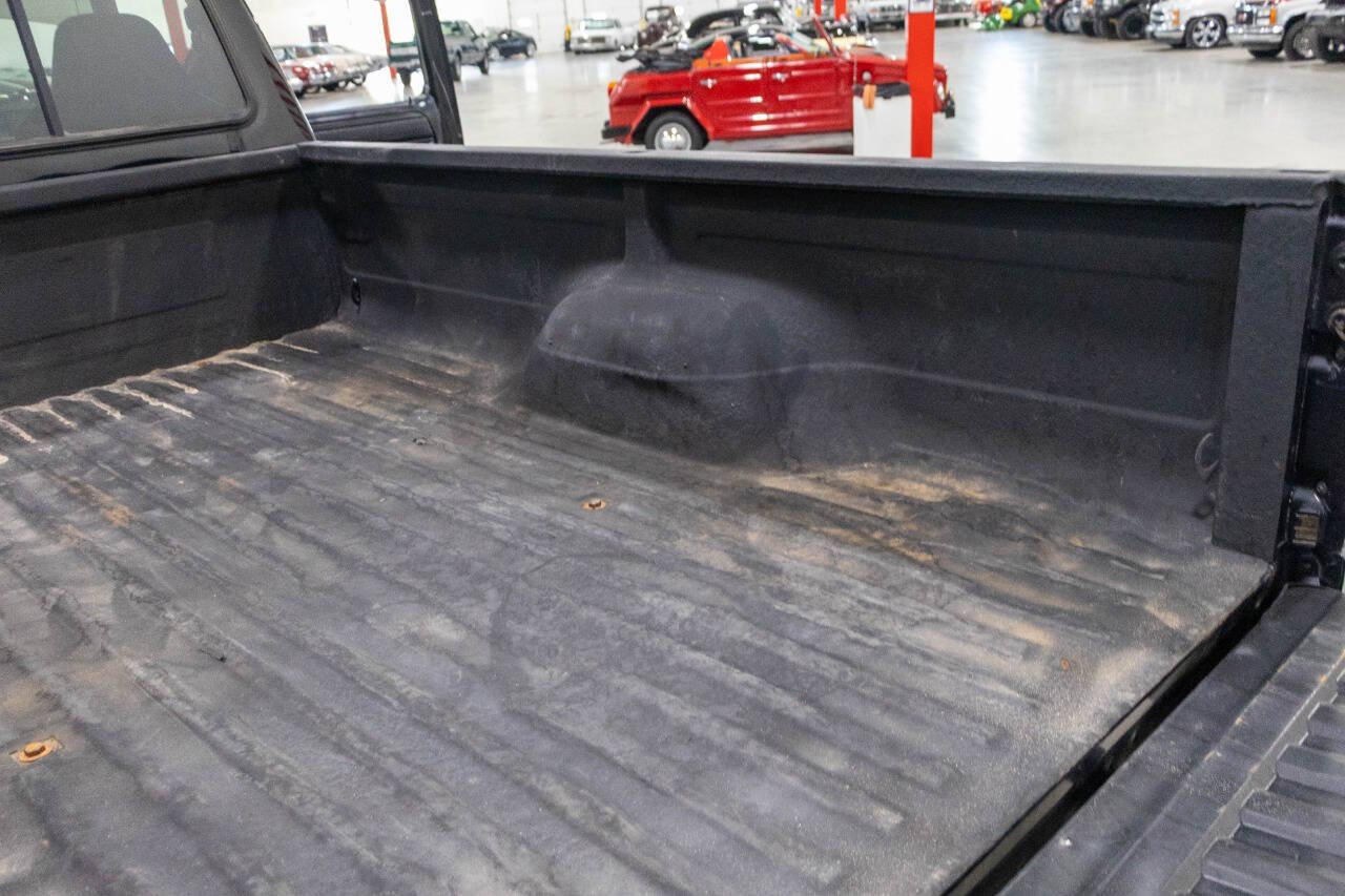Used 1997 Ford F250 4x4 Regular Cab Heavy Duty image 36