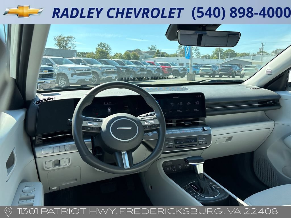 Used 2025 Hyundai Kona SEL FWD image 13
