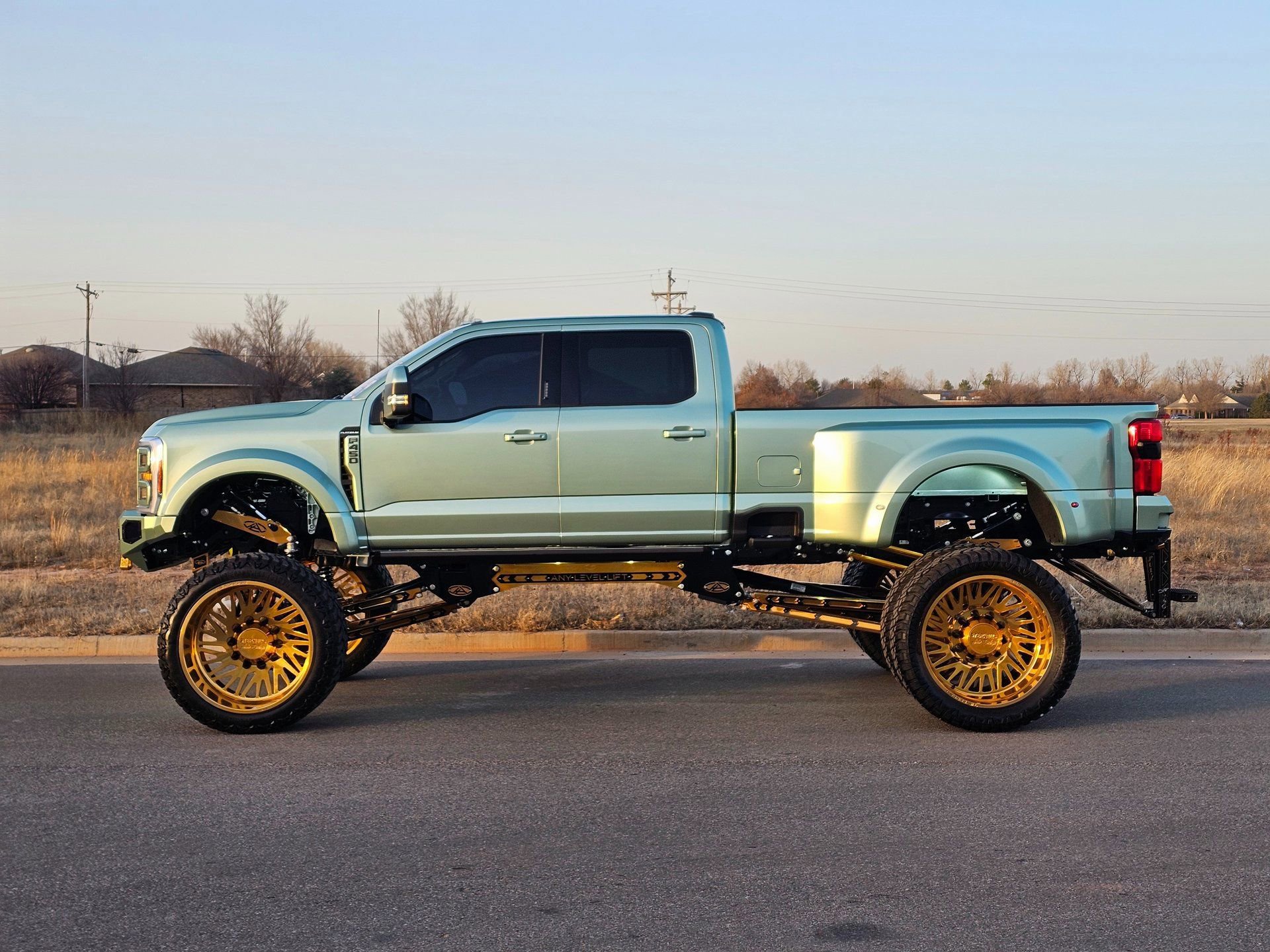 Used 2024 Ford F450 Platinum AWD/4WD image 16