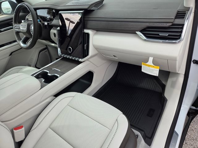 New 2026 GMC Acadia Denali w/ Super Cruise Package image 19