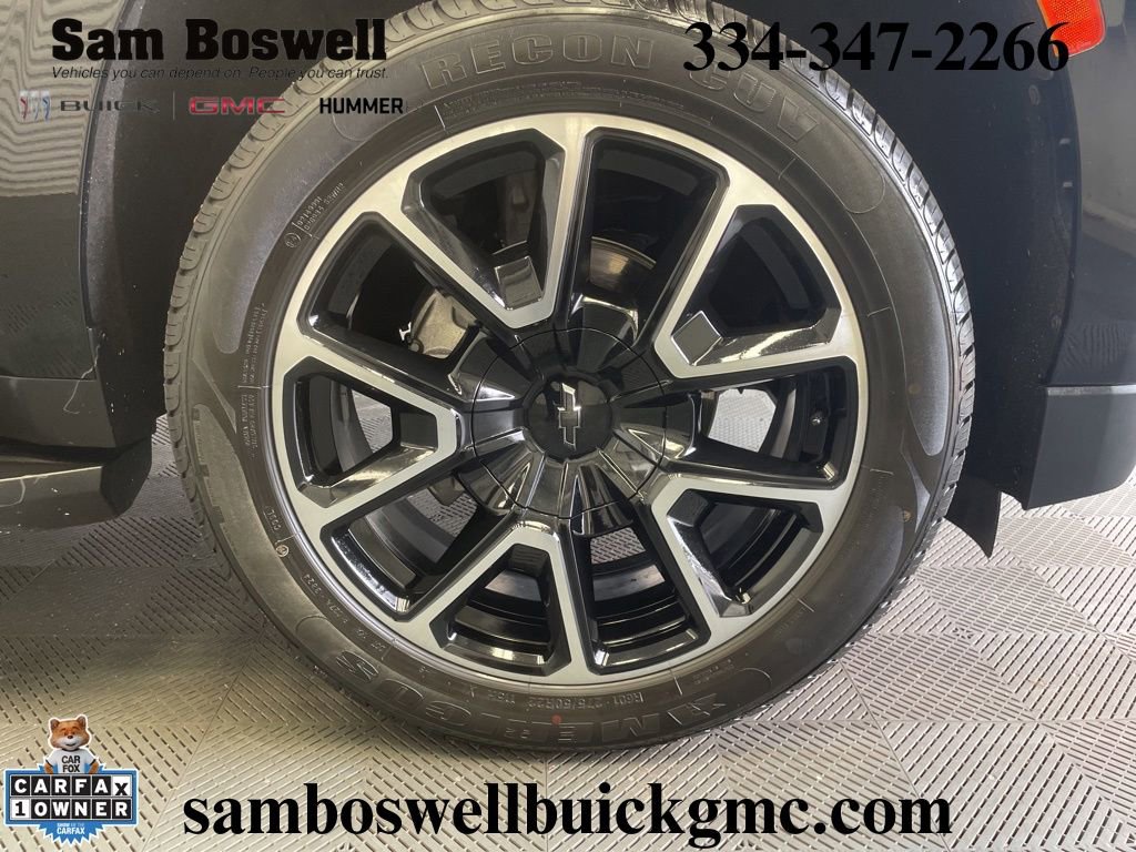 Used 2022 Chevrolet Suburban RST w/ Sport Performance Package AWD/4WD image 46