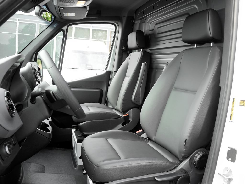 New 2026 Mercedes-Benz Sprinter 2500 image 10
