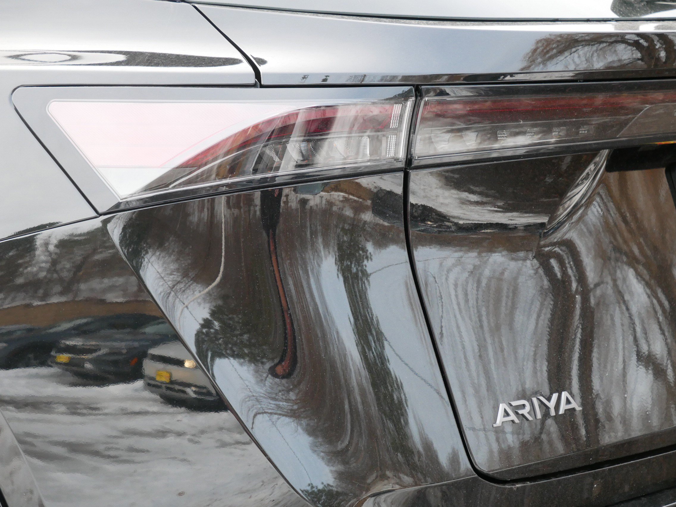 Certified 2023 Nissan Ariya AWD image 17