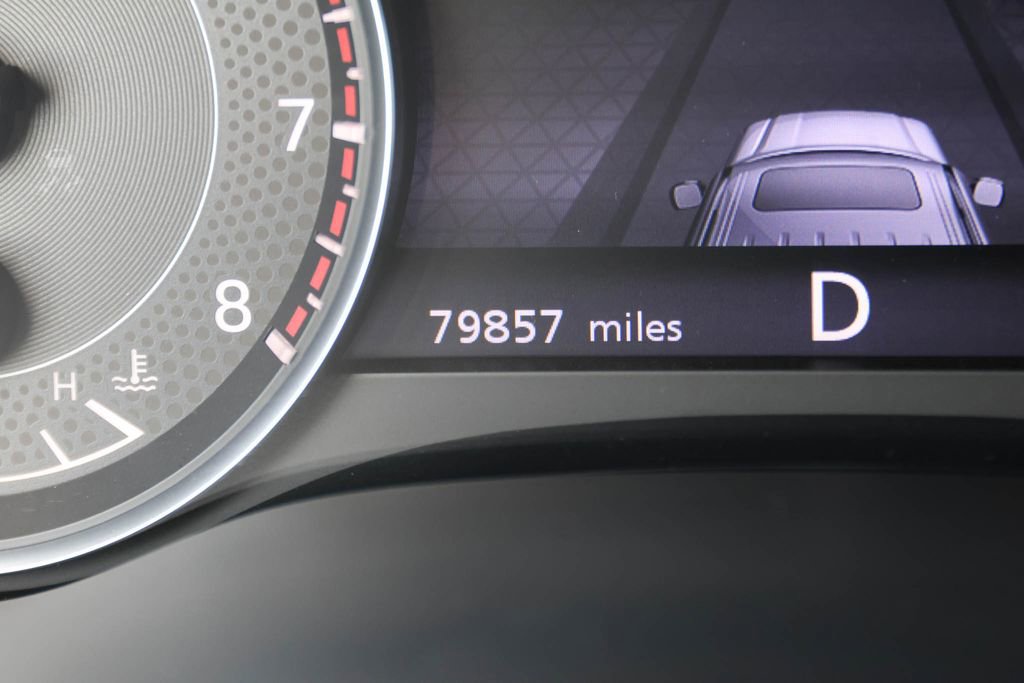 Used 2023 Nissan Armada SV RWD image 32