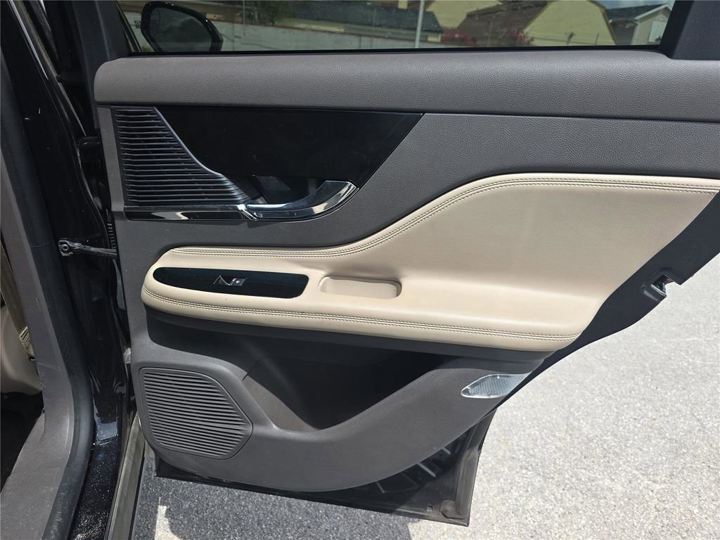 Used 2022 Lincoln Corsair FWD image 19