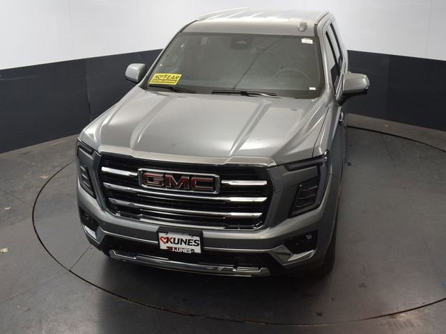 Used 2025 GMC Yukon XL Elevation image 43