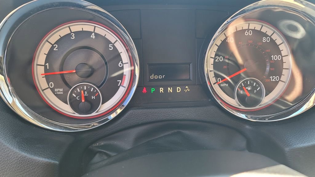 Used 2015 Dodge Grand Caravan SXT image 20