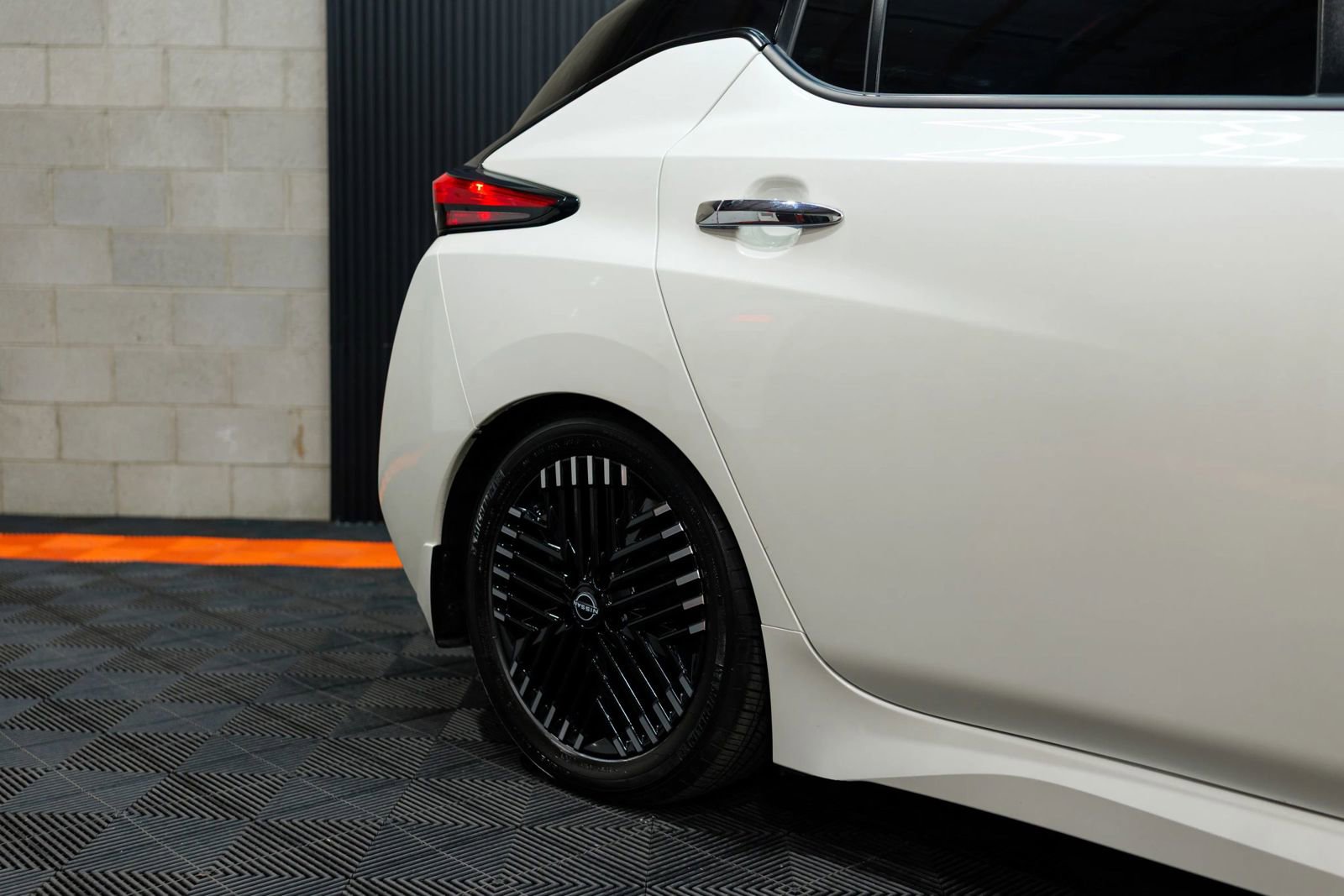 Used 2023 Nissan Leaf SV Plus image 5