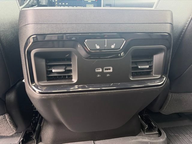 Used 2025 GMC Sierra 2500 AT4 w/ AT4 Preferred Package AWD/4WD image 20