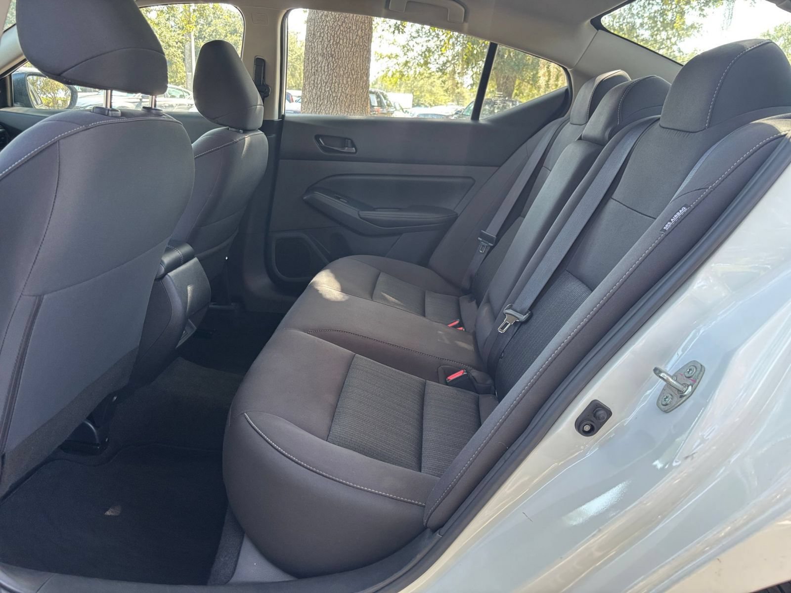 Used 2025 Nissan Altima 2.5 SV FWD image 21