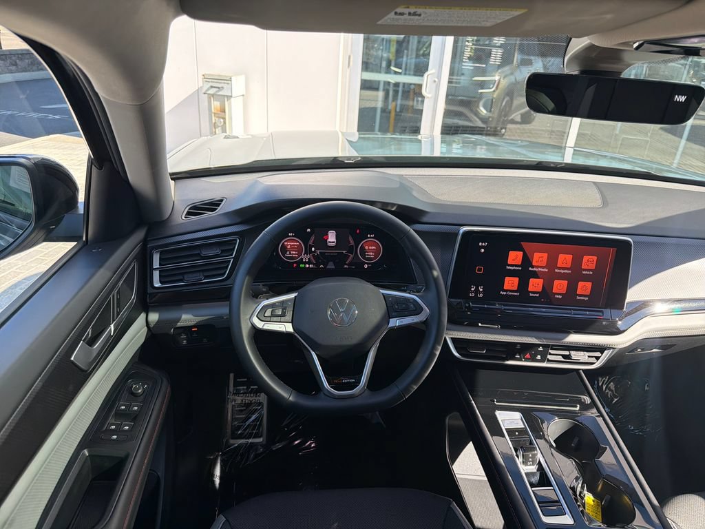 Certified 2026 Volkswagen Atlas Peak Edition AWD/4WD image 16