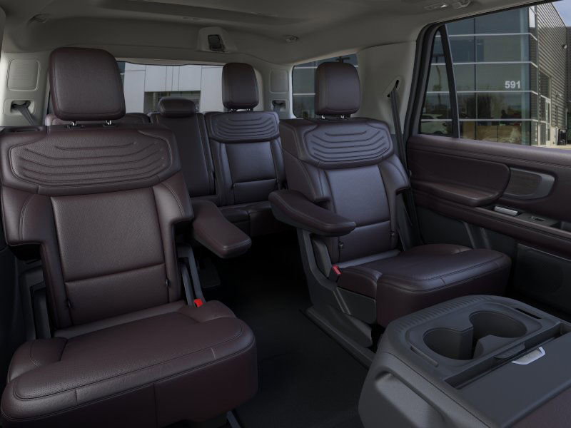 New 2025 Ford Expedition Platinum w/ Platinum Ultimate Package image 11