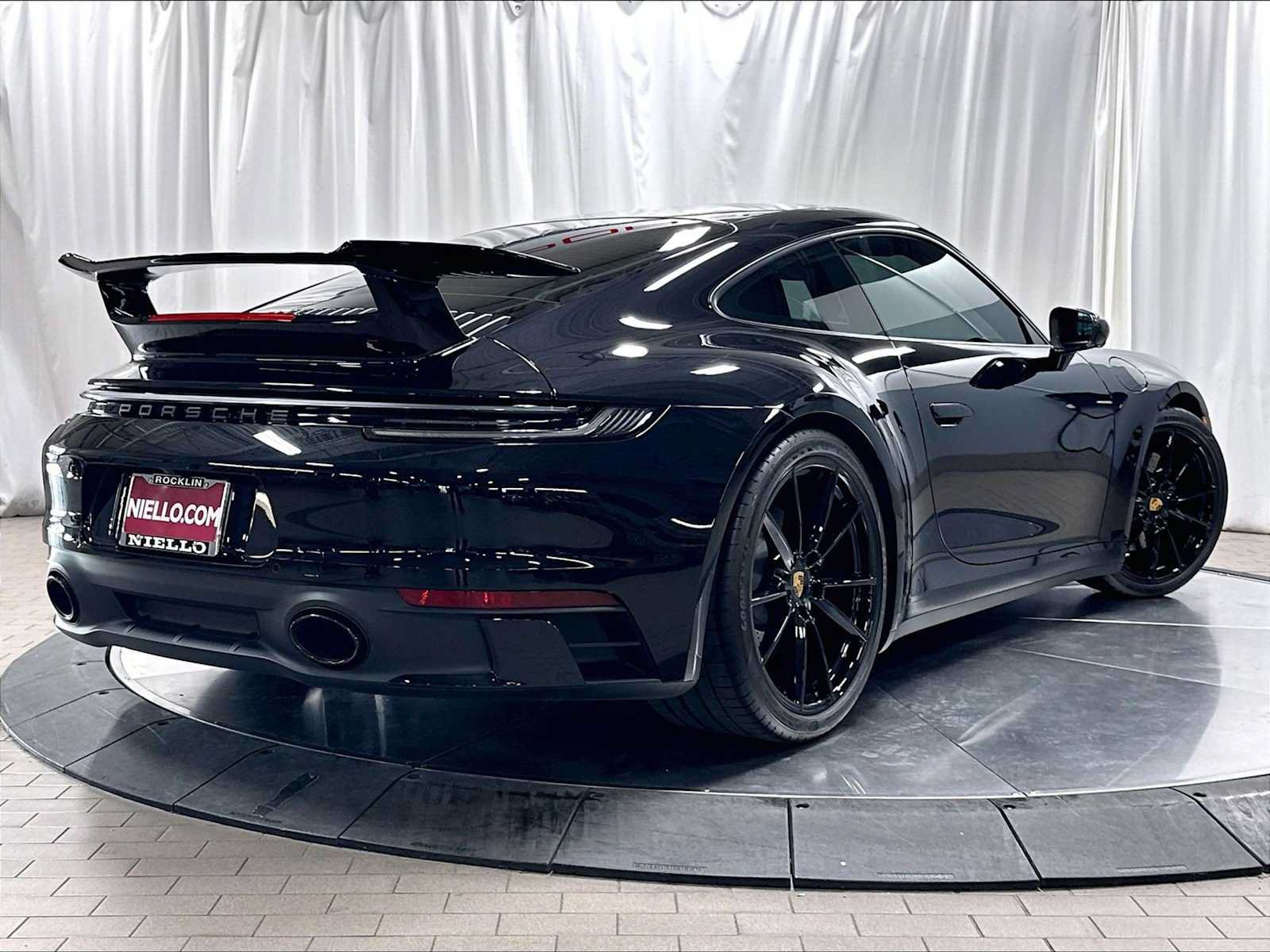 Used 2024 Porsche 911 Carrera S RWD image 10