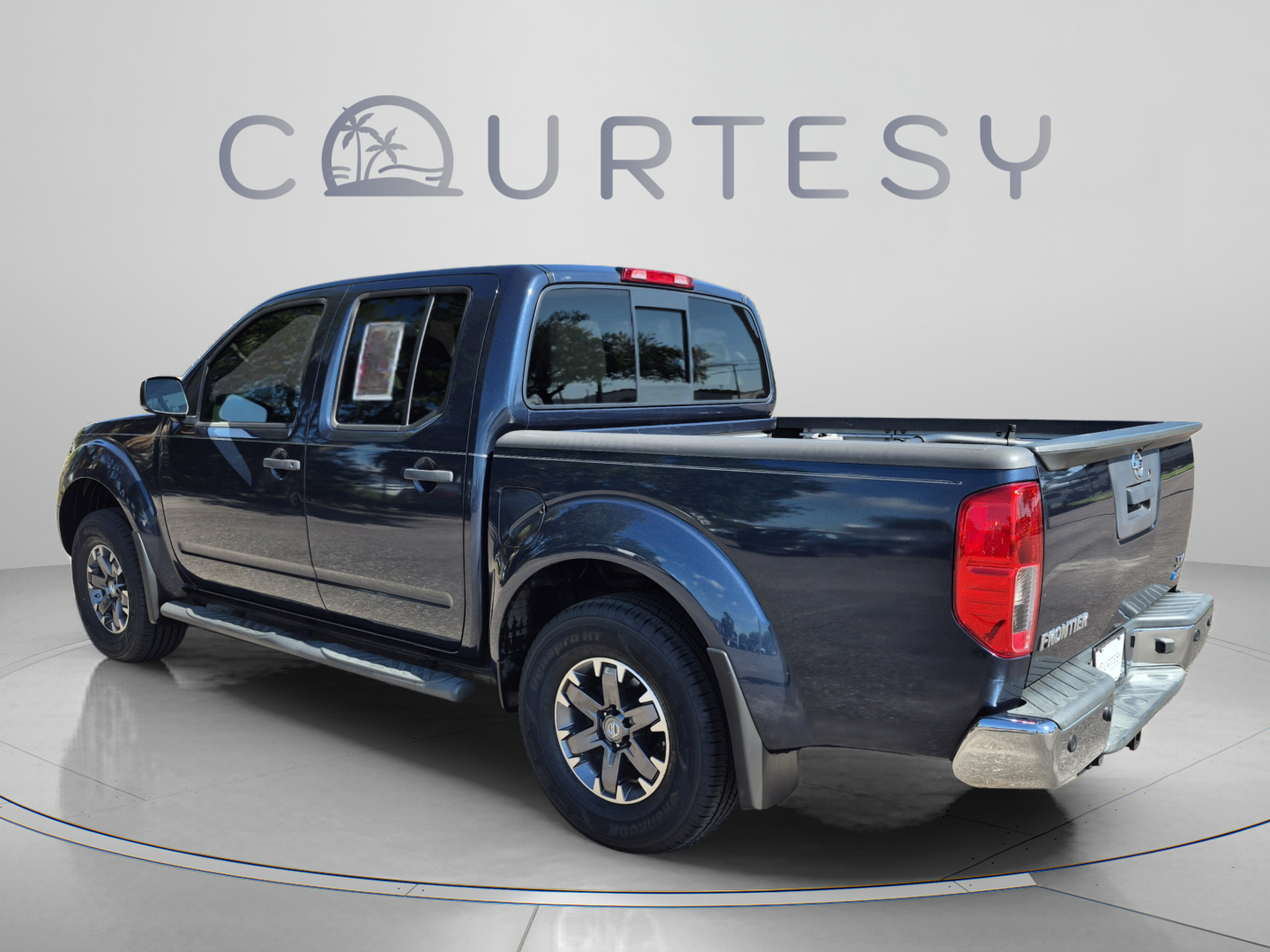 Used 2019 Nissan Frontier SV w/ Value Truck Package RWD image 5