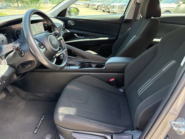 Certified 2023 Hyundai Elantra SEL w/ Convenience Package FWD image 19