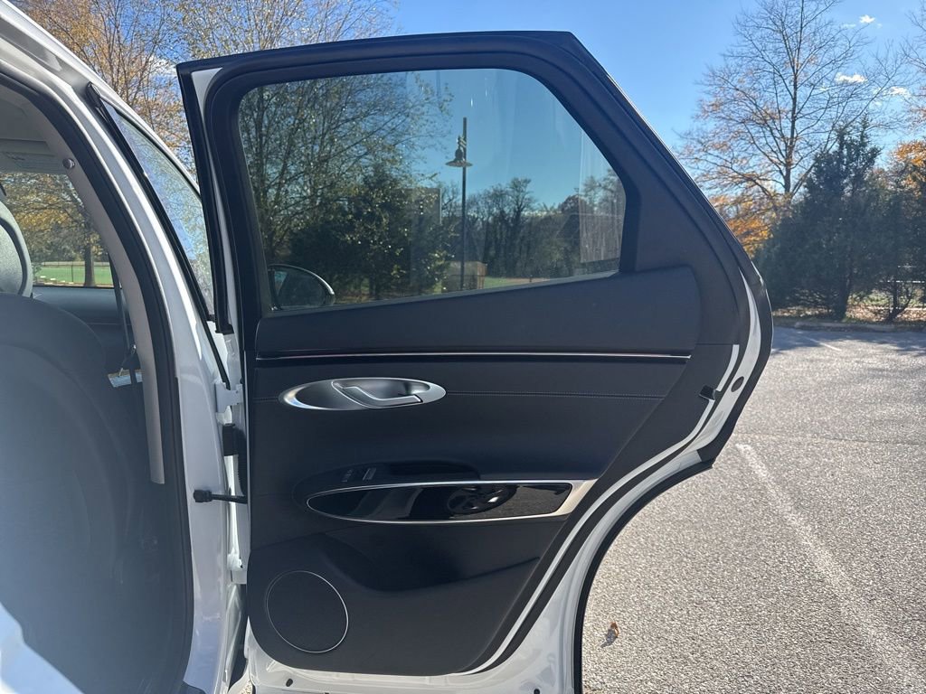 New 2026 Genesis GV70 2.5T image 29