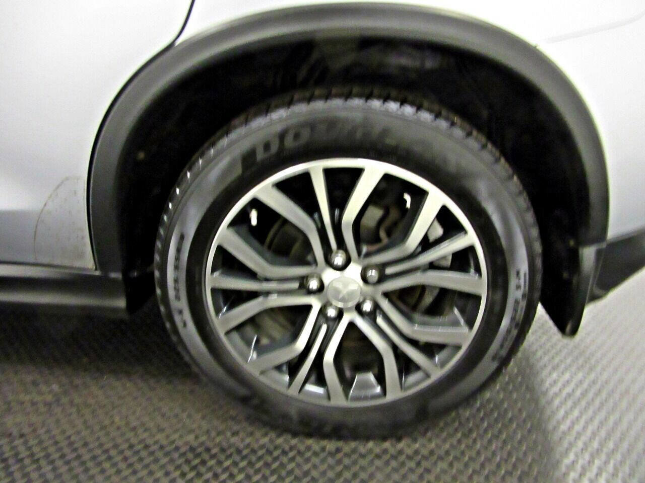 Used 2016 Mitsubishi Outlander Sport ES AWD/4WD image 19
