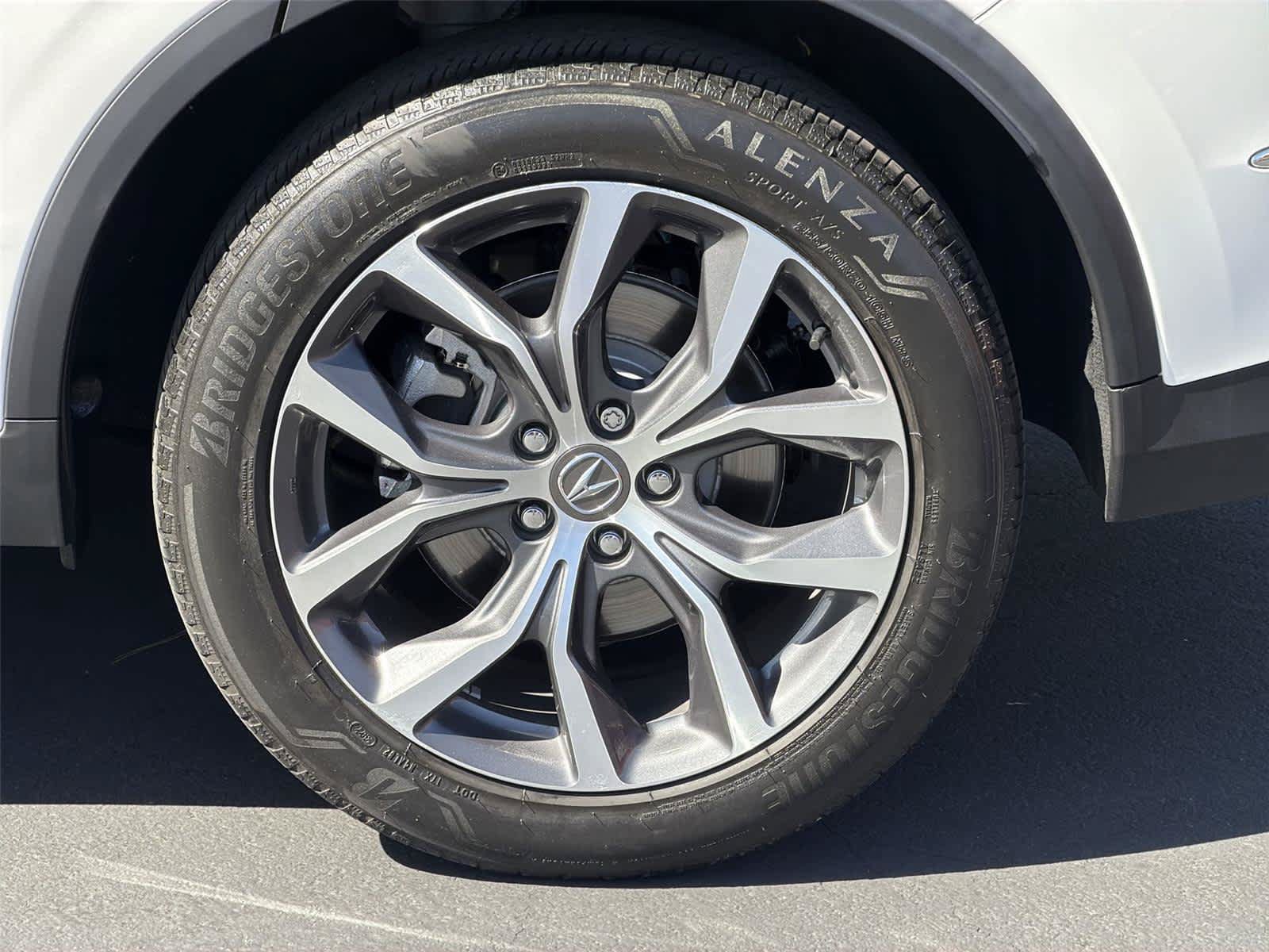 Used 2023 Acura MDX w/ Technology Package FWD image 9