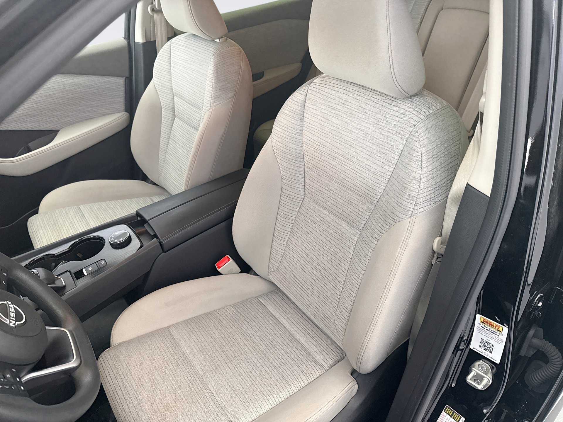 Used 2023 Nissan Rogue SV AWD/4WD image 11