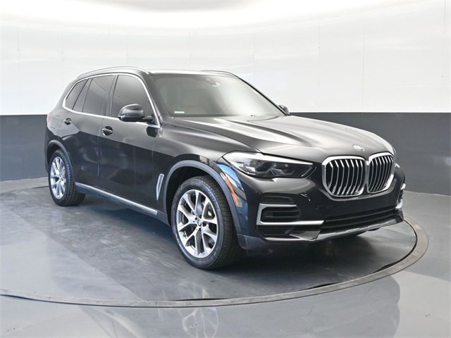 Used 2022 BMW X5 sDrive40i w/ Climate Comfort Package