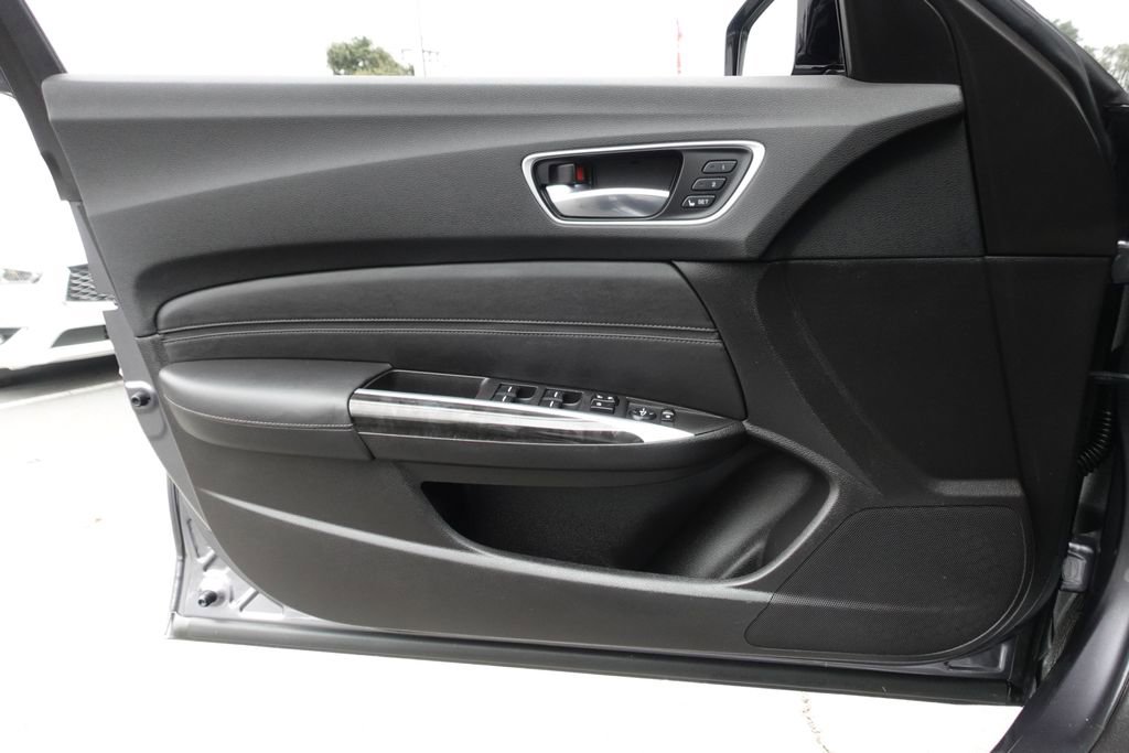 Used 2020 Acura TLX V6 SH-AWD image 25