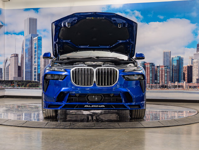 New 2026 BMW ALPINA XB7 AWD/4WD image 4