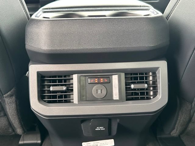 New 2026 Ford F250 Lariat w/ Black Appearance Package AWD/4WD image 23