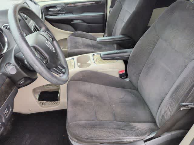 Used 2014 Dodge Grand Caravan SXT FWD image 16