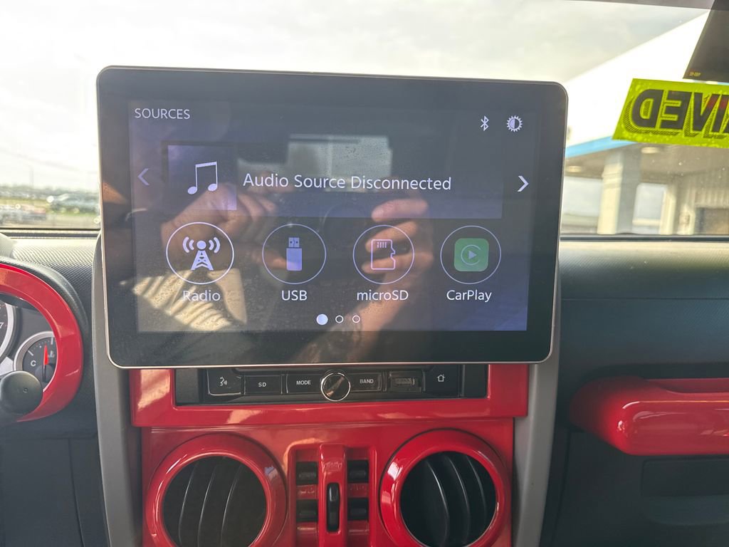 Used 2010 Jeep Wrangler Unlimited Sahara w/ Dual Top Group image 23