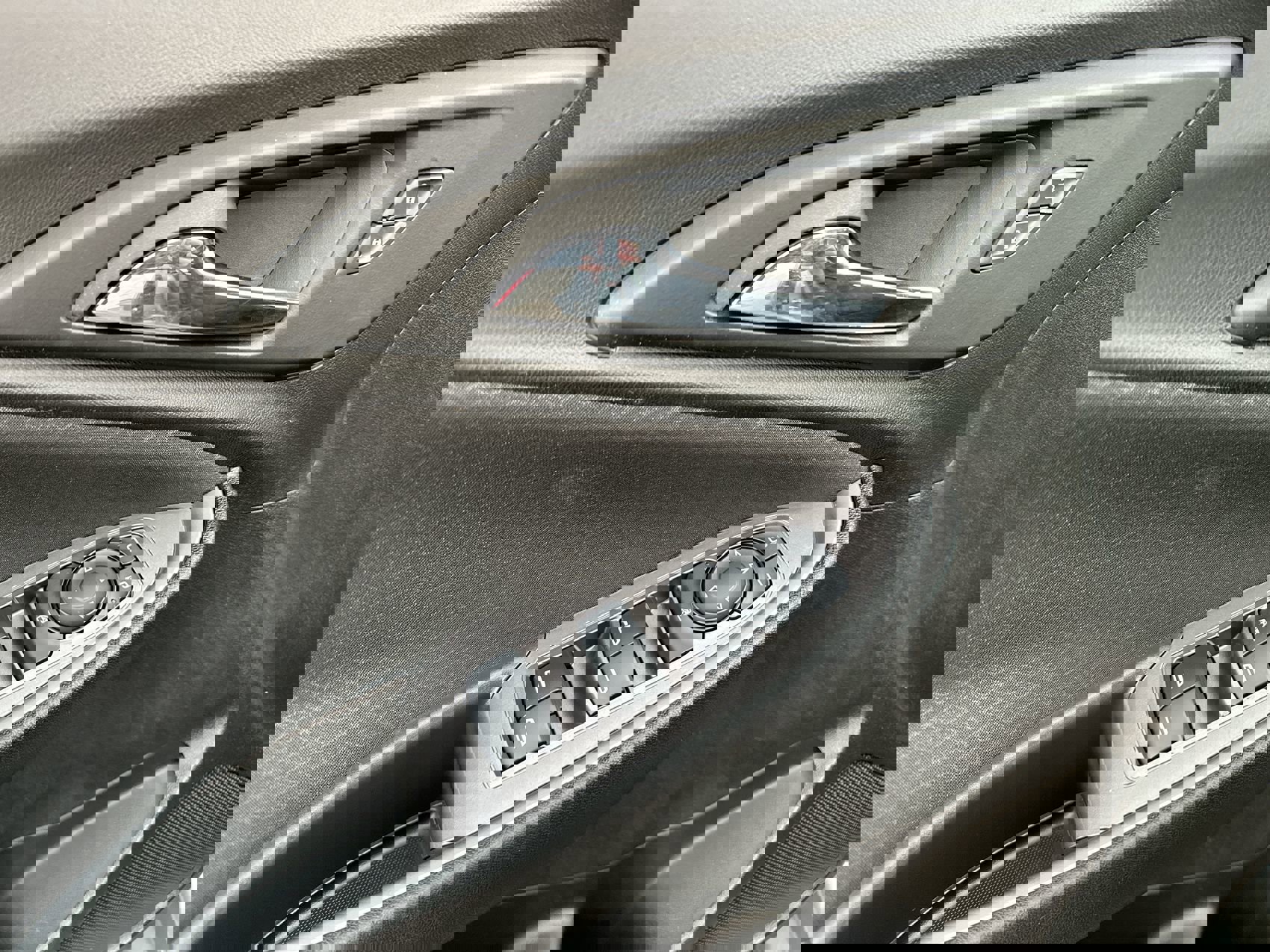 Used 2024 Chevrolet Malibu LT image 13