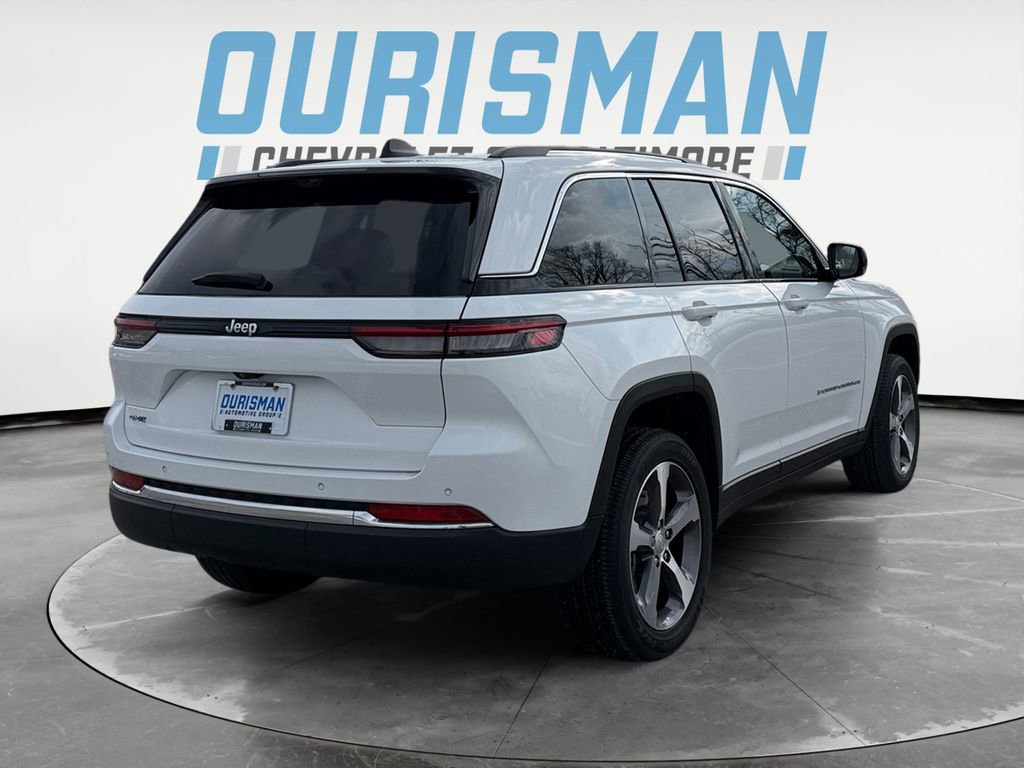 Used 2023 Jeep Grand Cherokee 4WD 4xe w/ Luxury Tech Group II image 6