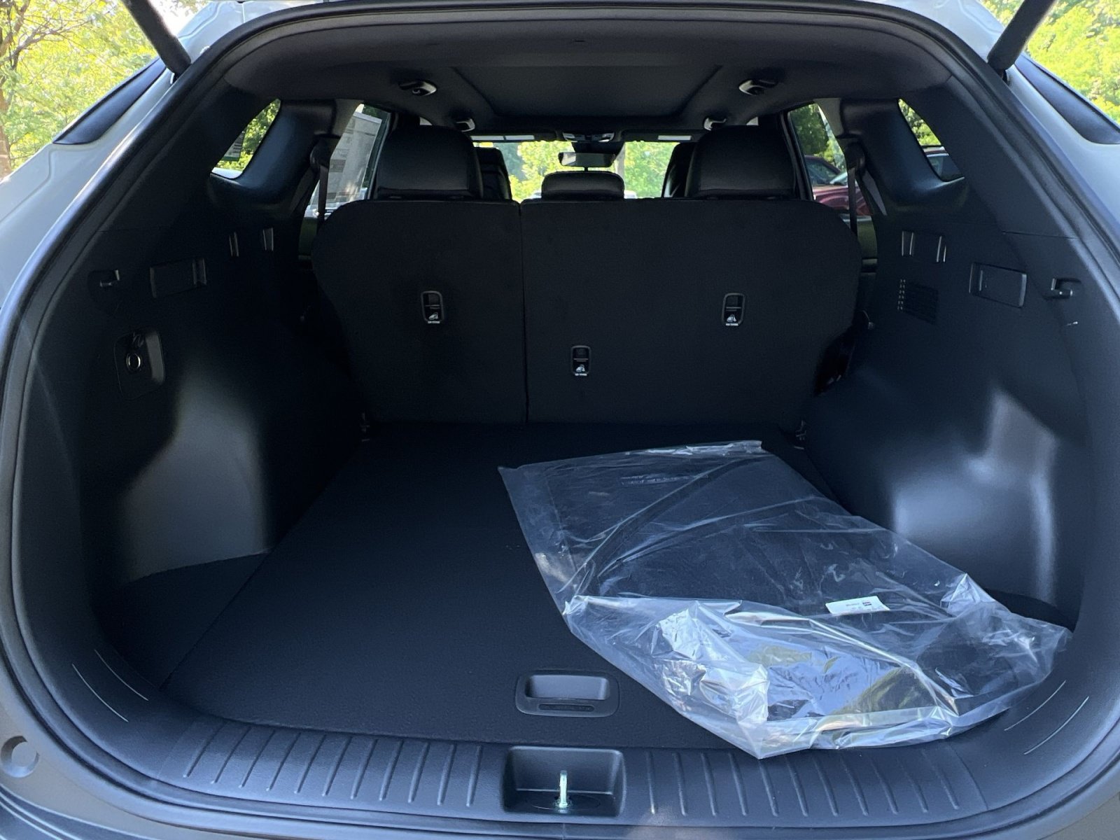 New 2026 Kia Sportage X-Line w/ X-Line Premium Package AWD/4WD image 39