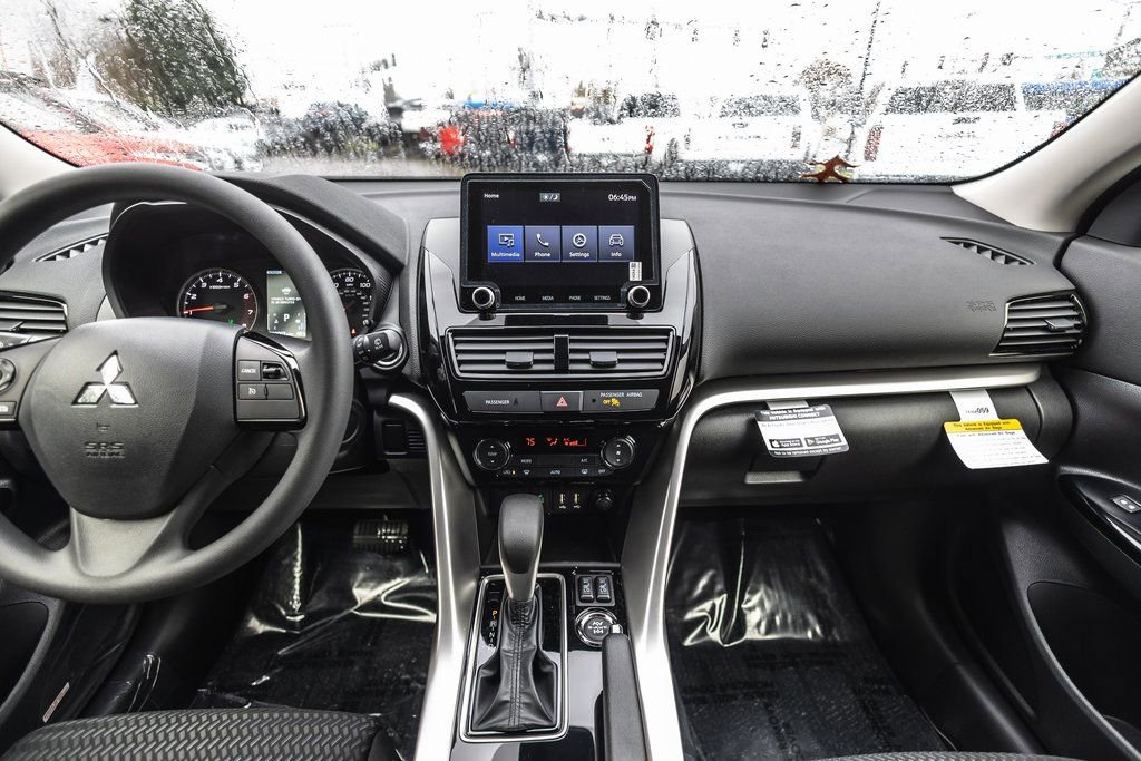 New 2026 Mitsubishi Eclipse Cross LE AWD/4WD image 28