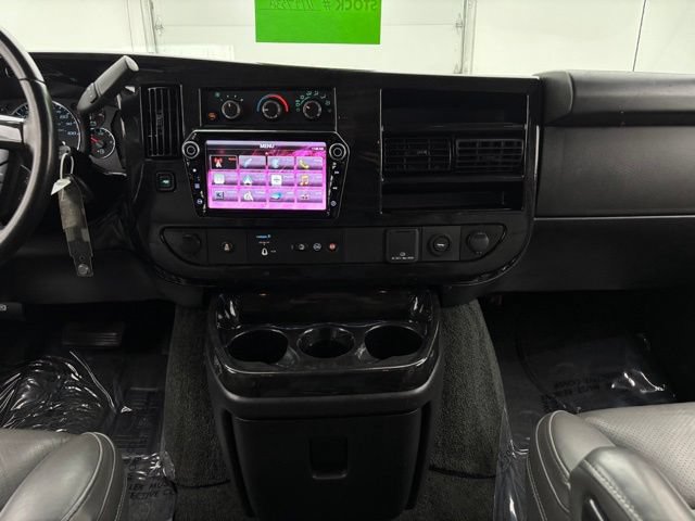 Used 2022 Chevrolet Express 2500 Extended w/ Enhanced Convenience Package RWD image 26