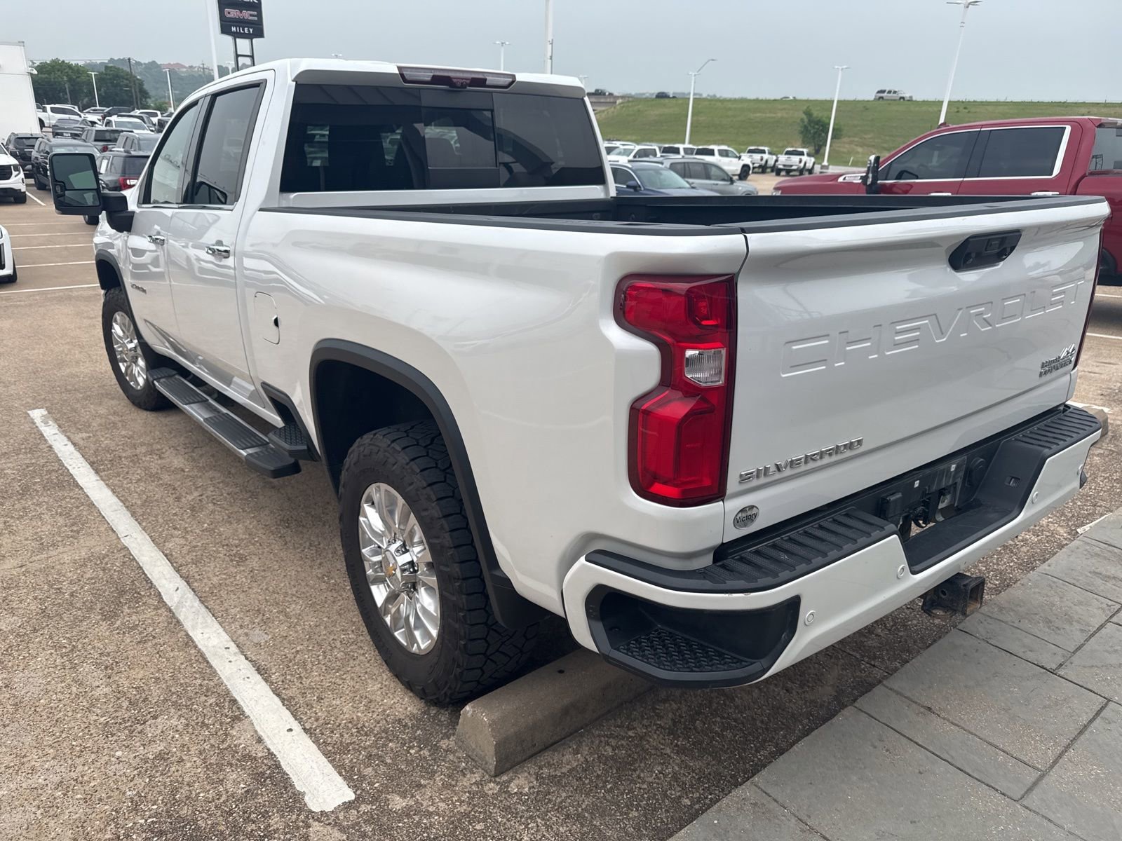 Used 2021 Chevrolet Silverado 2500 High Country AWD/4WD image 5