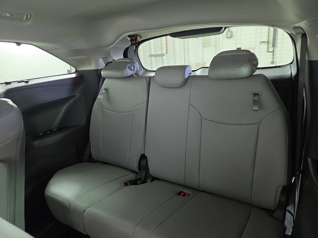 New 2026 Toyota Sienna XLE FWD image 16
